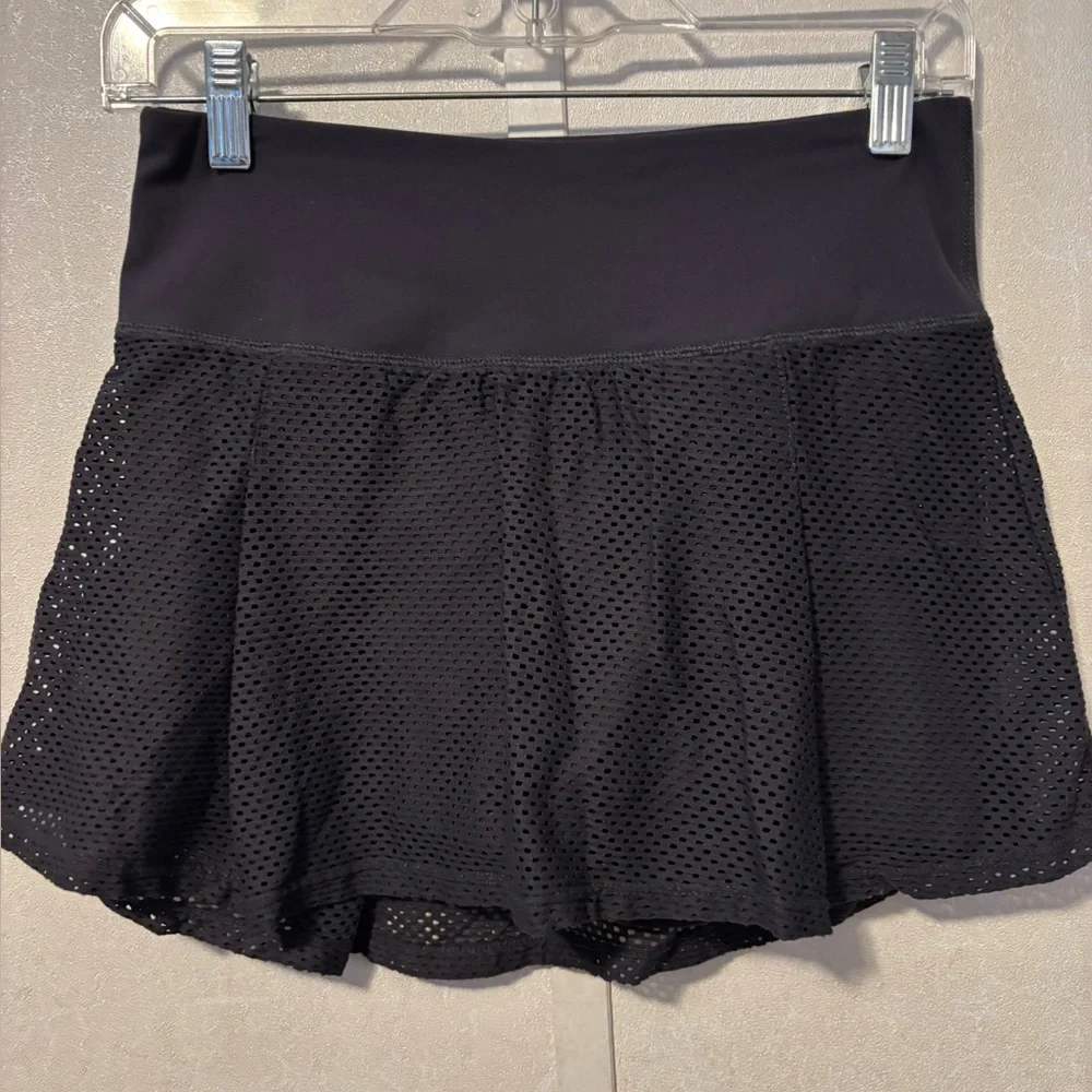 Mono B | Charcoal Mesh Skirt with Built-in Shorts | Size Small